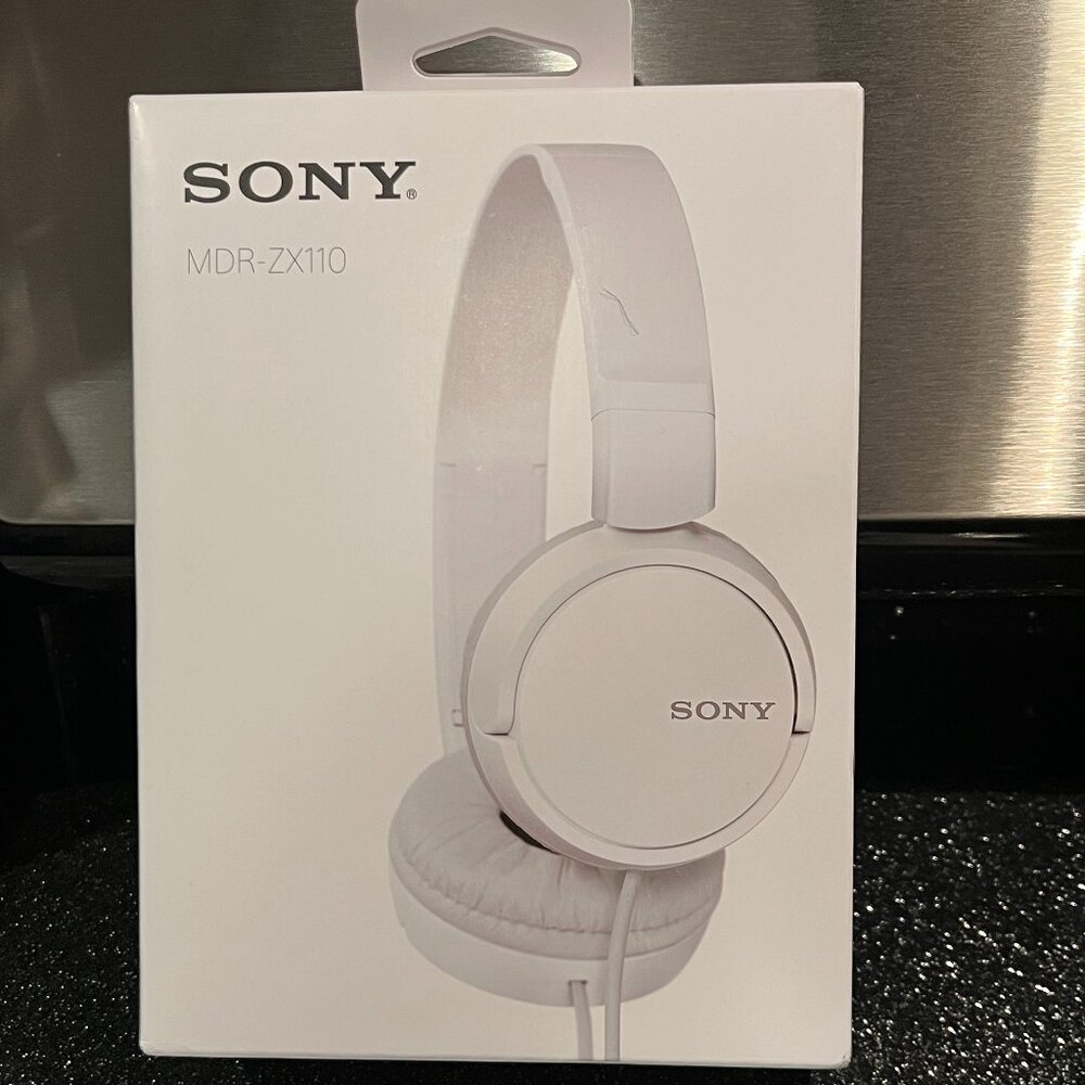 NIB Sony MDR-ZX110 ZX Series Headphones White MDRZX110 Wired Over Ear White